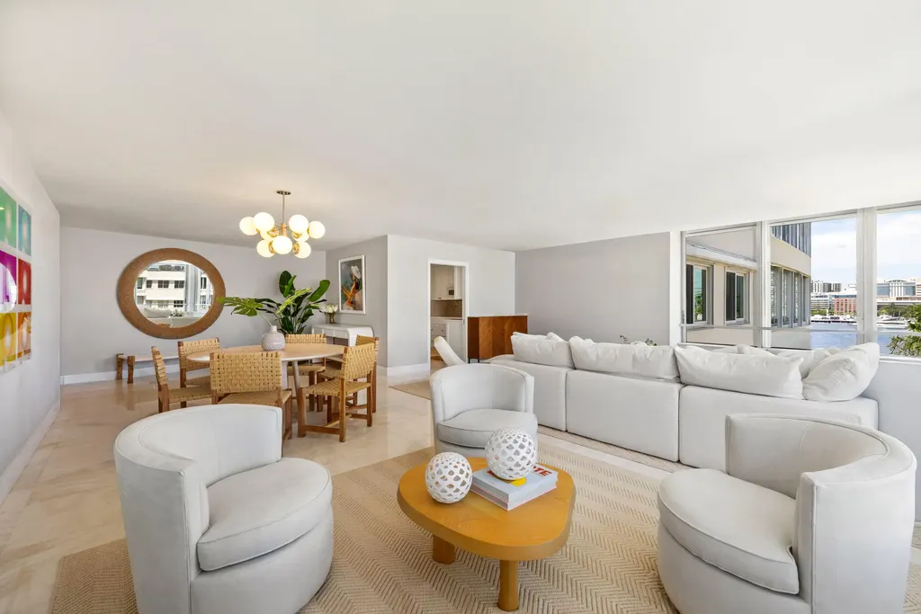 44 Cocoanut Row Palm Beach FL 33480