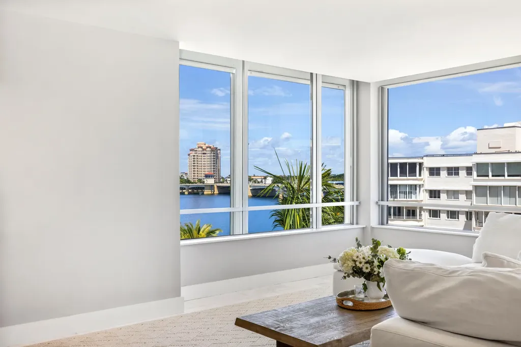 44 Cocoanut Row Palm Beach FL 33480