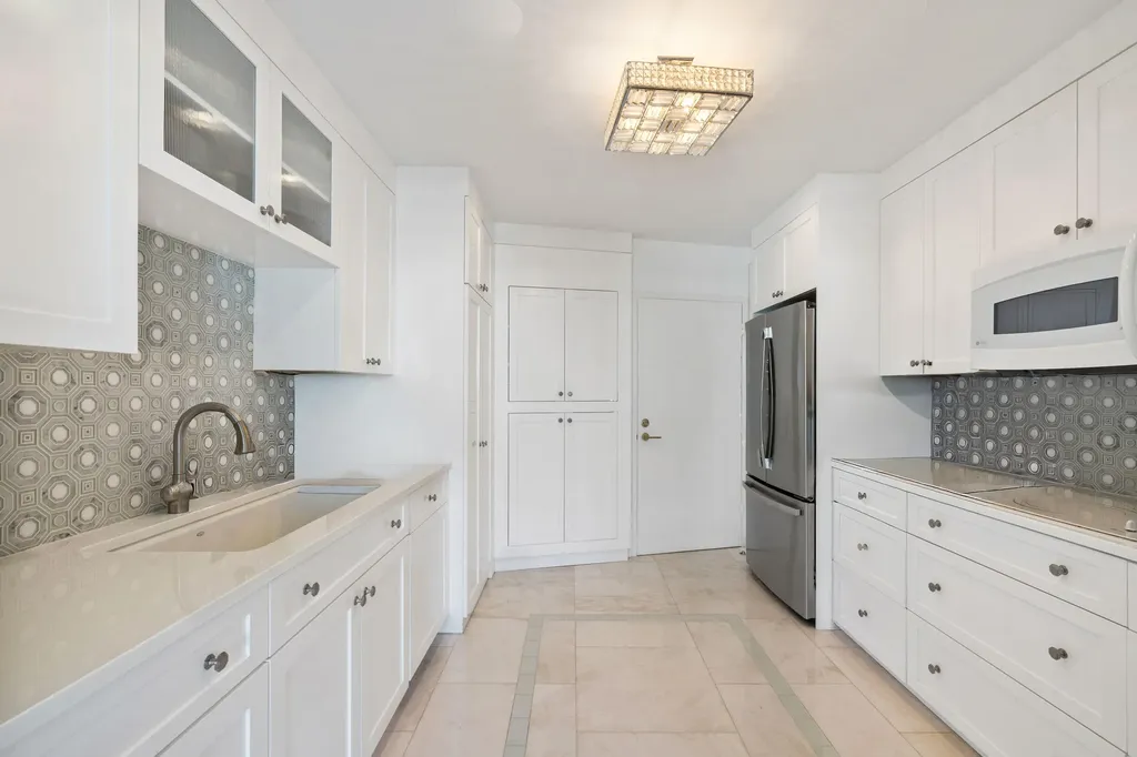 44 Cocoanut Row Palm Beach FL 33480
