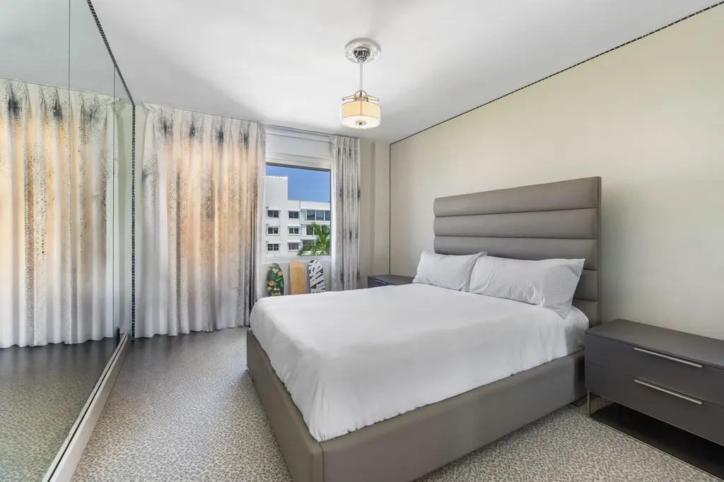 44 Cocoanut Row Palm Beach FL 33480