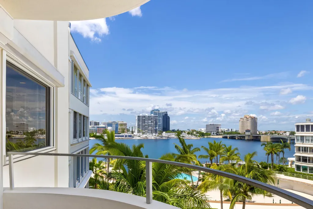 44 Cocoanut Row Palm Beach FL 33480