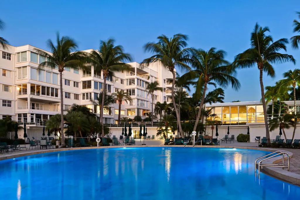 44 Cocoanut Row Palm Beach FL 33480