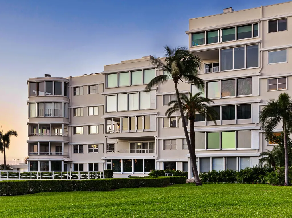 44 Cocoanut Row Palm Beach FL 33480