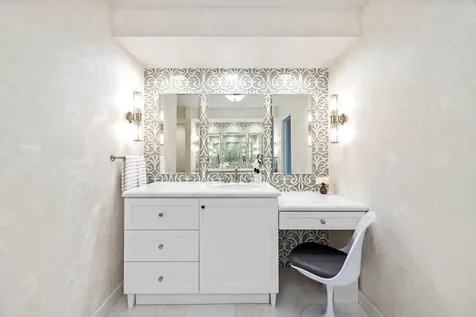 44 Cocoanut Row Palm Beach FL 33480