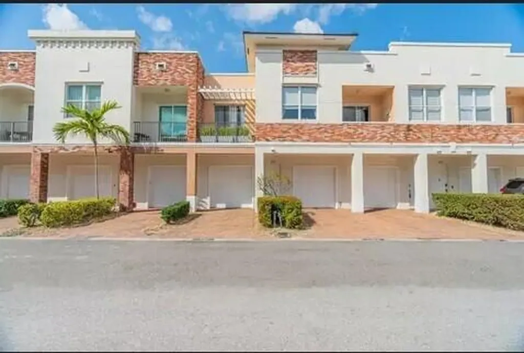 10560 SW Stephanie Way Port St Lucie FL 34987