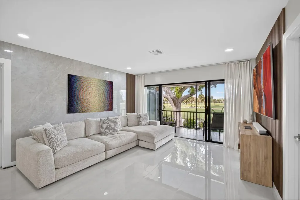 1731 Presidential Way West Palm Beach FL 33401
