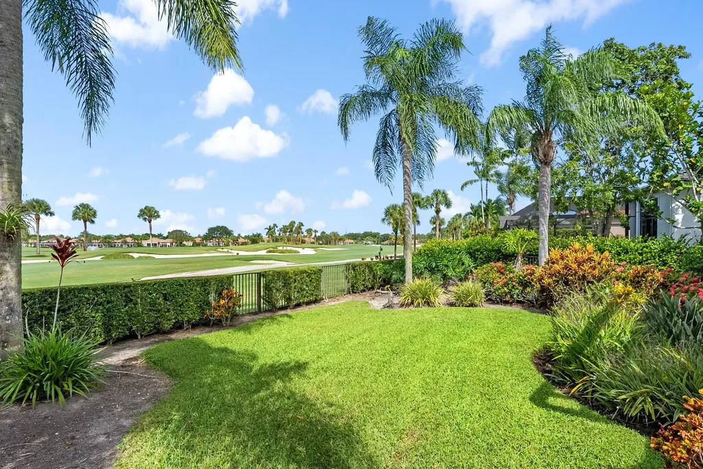 9004 Lakes Boulevard West Palm Beach FL 33412