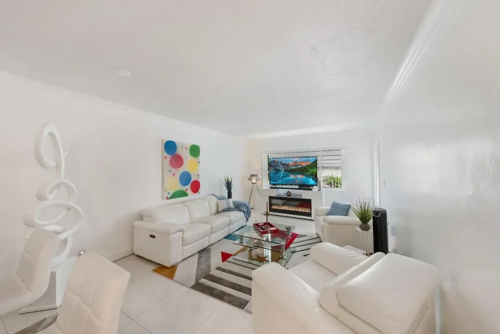 2581 N Garden Drive Lake Worth FL 33461