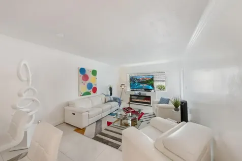 2581 N Garden Drive Lake Worth FL 33461