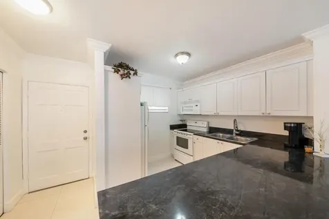 2581 N Garden Drive Lake Worth FL 33461