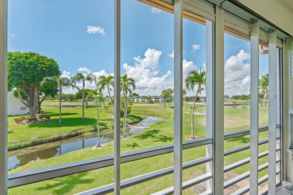 480 Flanders J Delray Beach FL 33484