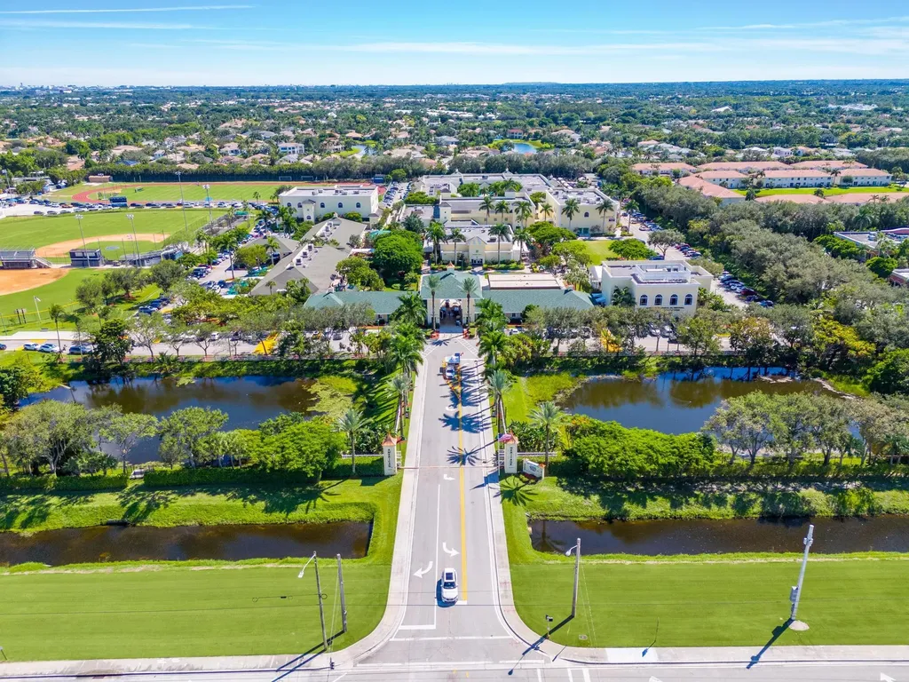480 Flanders J Delray Beach FL 33484