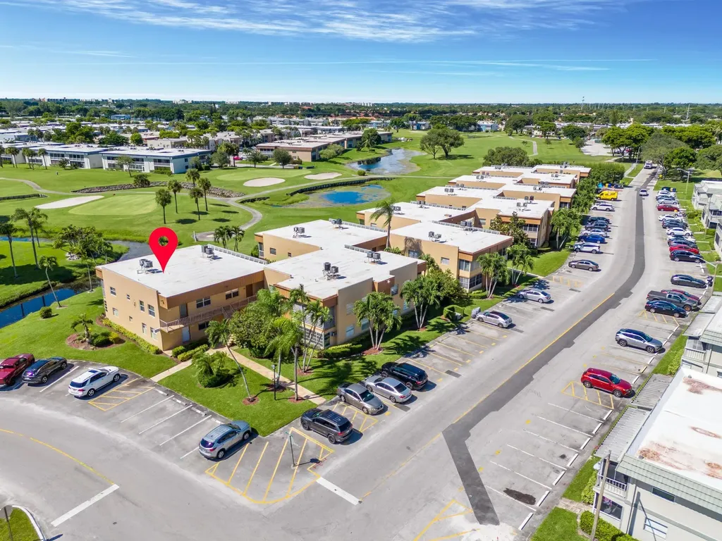 480 Flanders J Delray Beach FL 33484