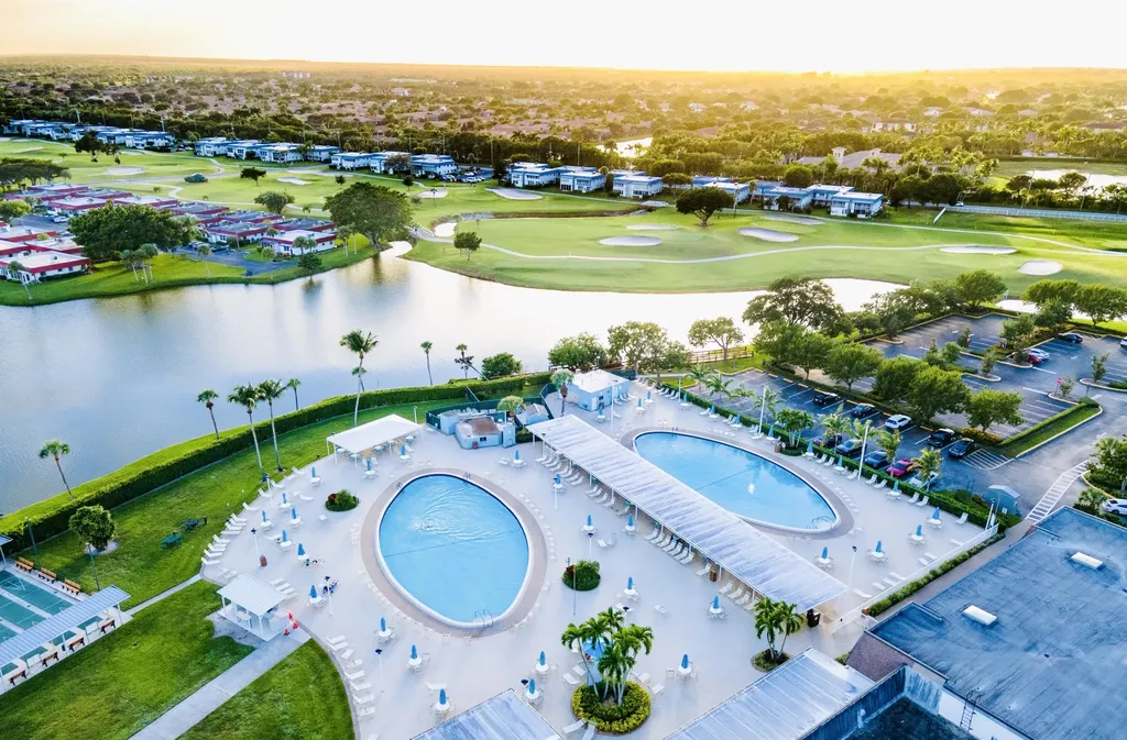 480 Flanders J Delray Beach FL 33484