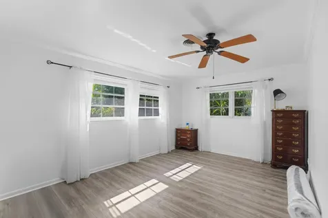 208 34th Street West Palm Beach FL 33407