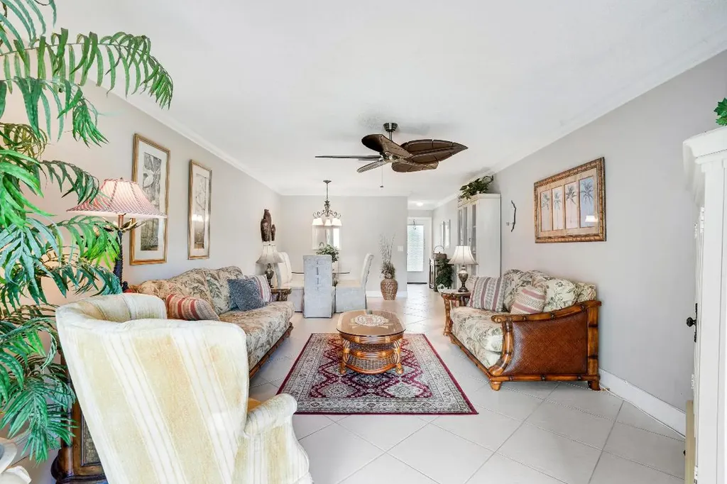 2132 NE 1st Way Boynton Beach FL 33435