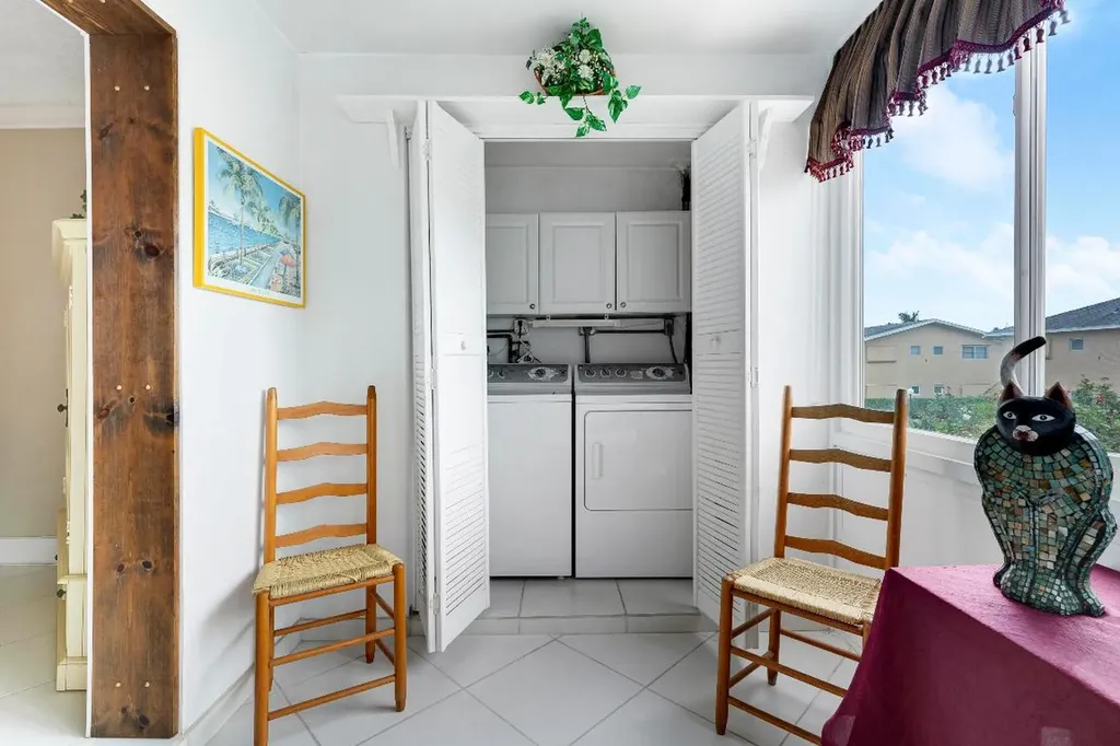 2132 NE 1st Way Boynton Beach FL 33435