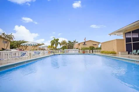 2132 NE 1st Way Boynton Beach FL 33435