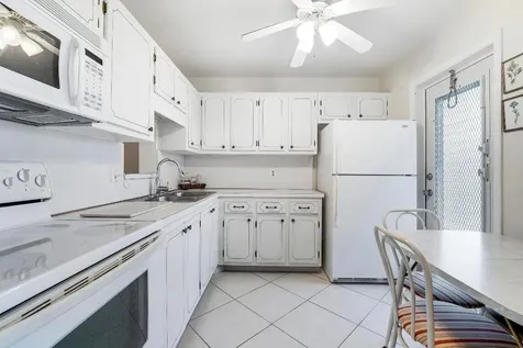 2132 NE 1st Way Boynton Beach FL 33435