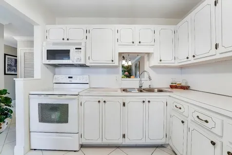 2132 NE 1st Way Boynton Beach FL 33435