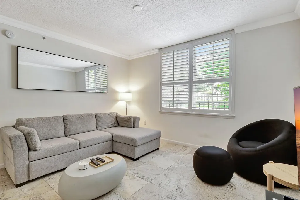 580 S Sapodilla Avenue West Palm Beach FL 33401