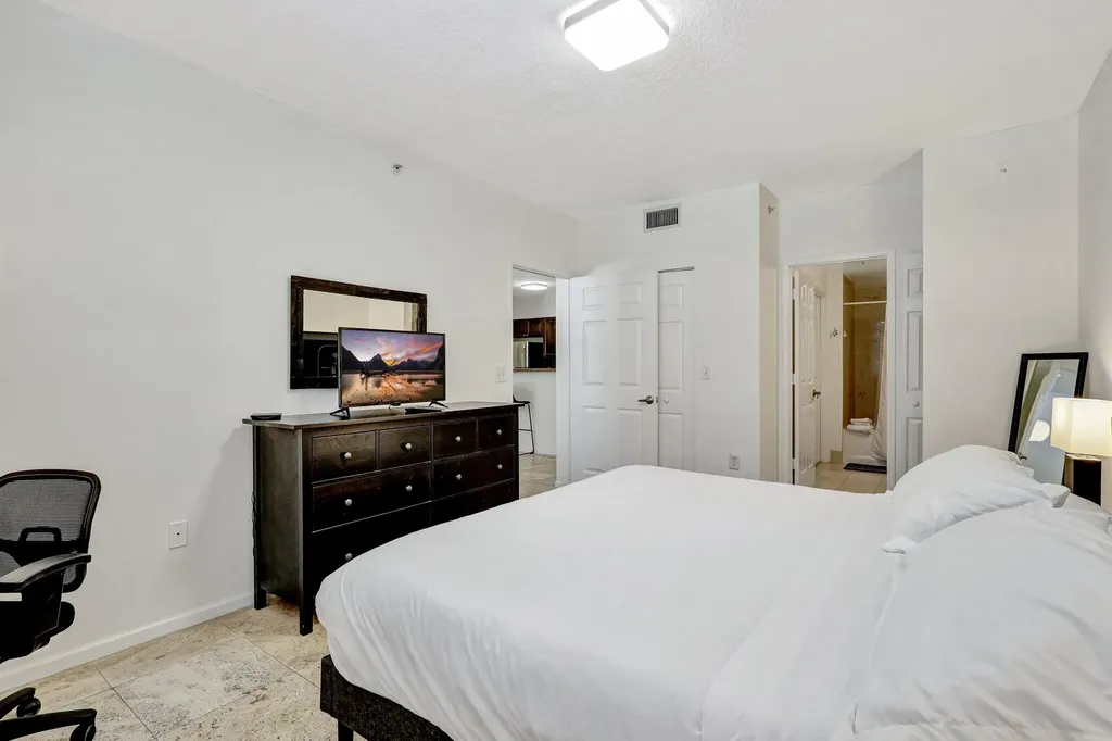 580 S Sapodilla Avenue West Palm Beach FL 33401