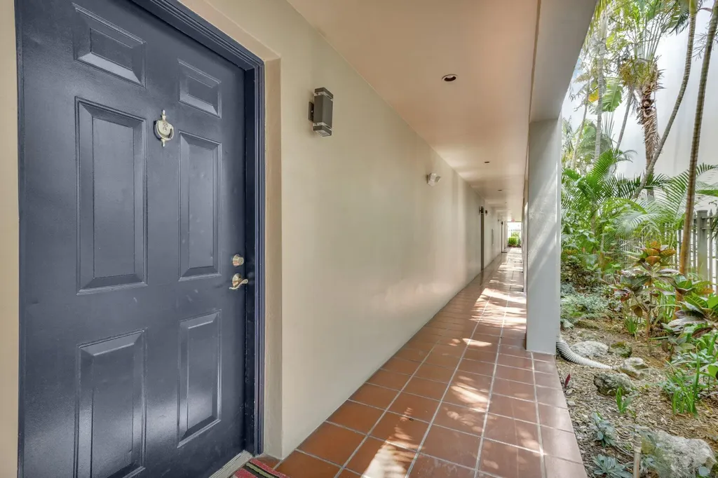 580 S Sapodilla Avenue West Palm Beach FL 33401