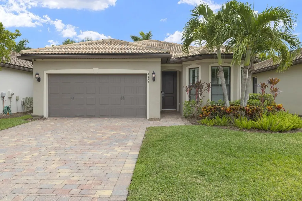 8359 Hanoverian Drive Lake Worth FL 33467