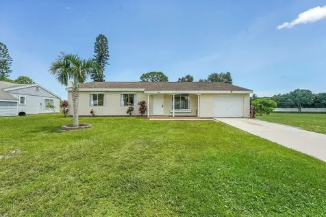 2073 SE Talwood Lane Port St Lucie FL 34952