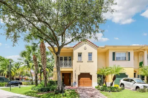 102 Via Emilia Royal Palm Beach FL 33411