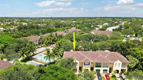 102 Via Emilia Royal Palm Beach FL 33411