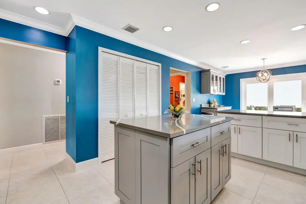11 Berwick Road NE Palm Beach Gardens FL 33418