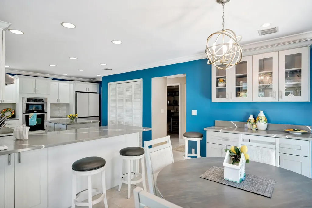 11 Berwick Road NE Palm Beach Gardens FL 33418