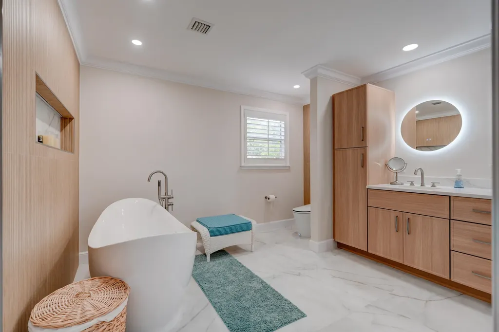 11 Berwick Road NE Palm Beach Gardens FL 33418