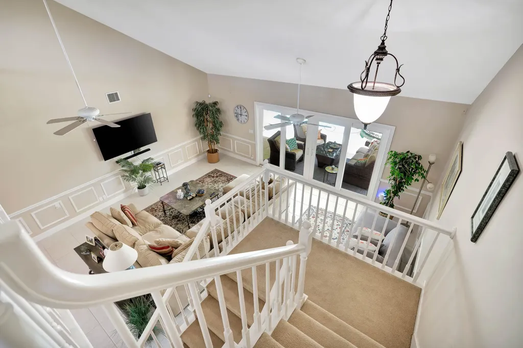 11 Berwick Road NE Palm Beach Gardens FL 33418