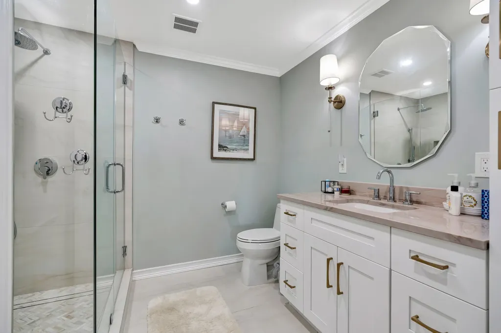 11 Berwick Road NE Palm Beach Gardens FL 33418