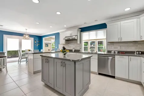 11 Berwick Road NE Palm Beach Gardens FL 33418
