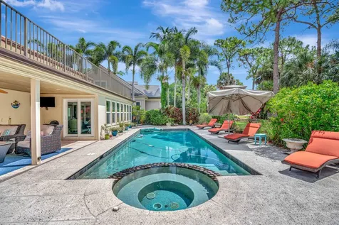 11 Berwick Road NE Palm Beach Gardens FL 33418