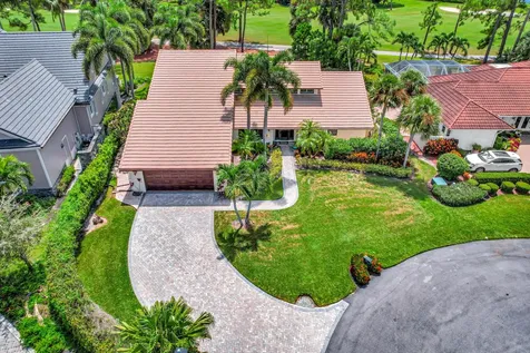 11 Berwick Road NE Palm Beach Gardens FL 33418