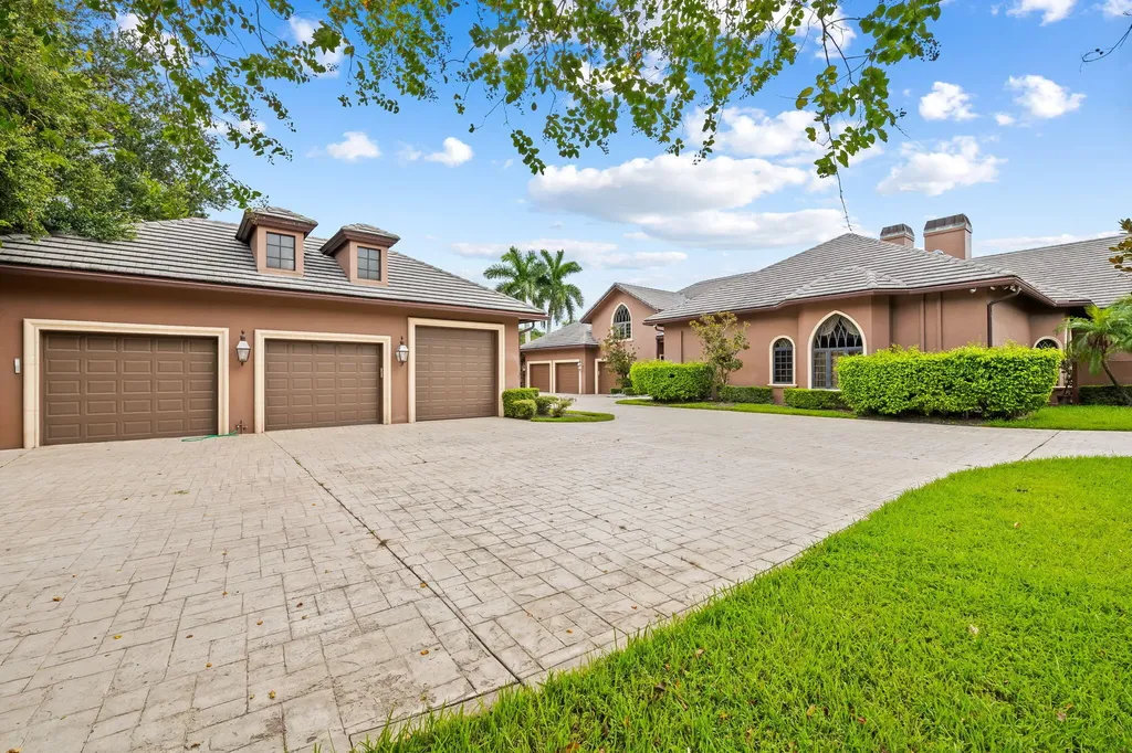 6300 Riverside Drive Parkland FL 33067
