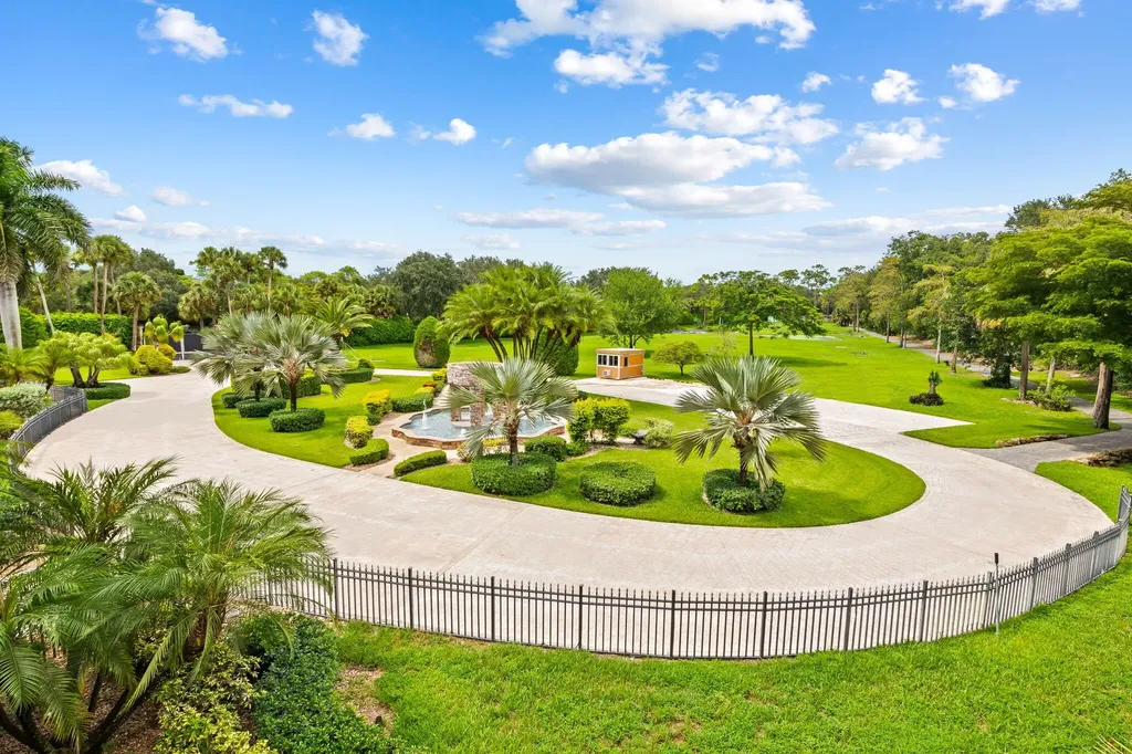 6300 Riverside Drive Parkland FL 33067