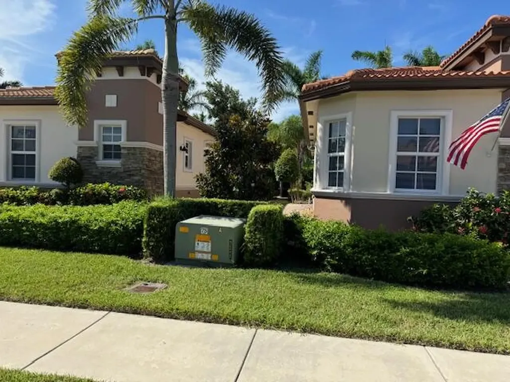 14786 Via Porta Delray Beach FL 33446