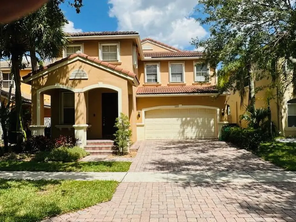 5245 Sancerre Circle Lake Worth FL 33463