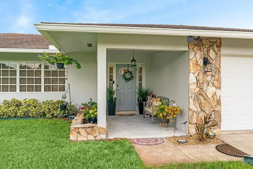 2482 SE Sidonia Street Port St Lucie FL 34952