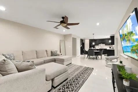 5423 NW Wisk Fern Circle Port St Lucie FL 34986