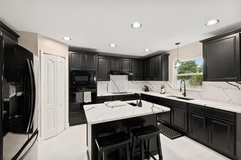 5423 NW Wisk Fern Circle Port St Lucie FL 34986