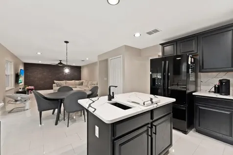 5423 NW Wisk Fern Circle Port St Lucie FL 34986