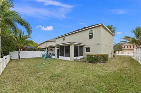 5423 NW Wisk Fern Circle Port St Lucie FL 34986