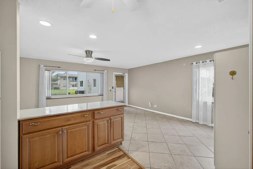 221 Coventry J West Palm Beach FL 33417