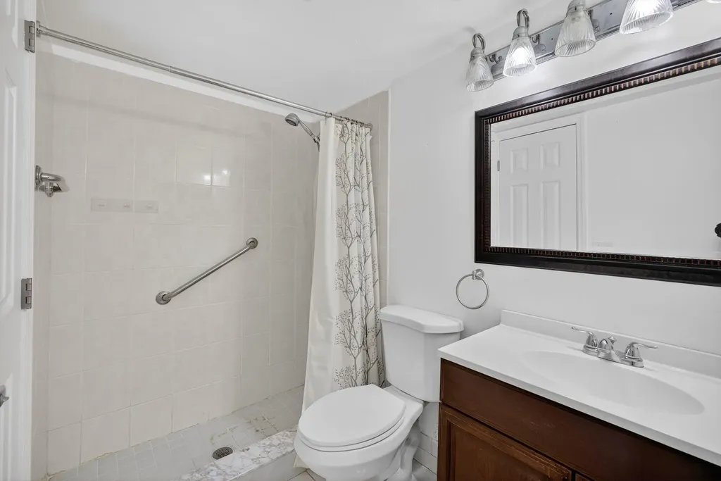 221 Coventry J West Palm Beach FL 33417